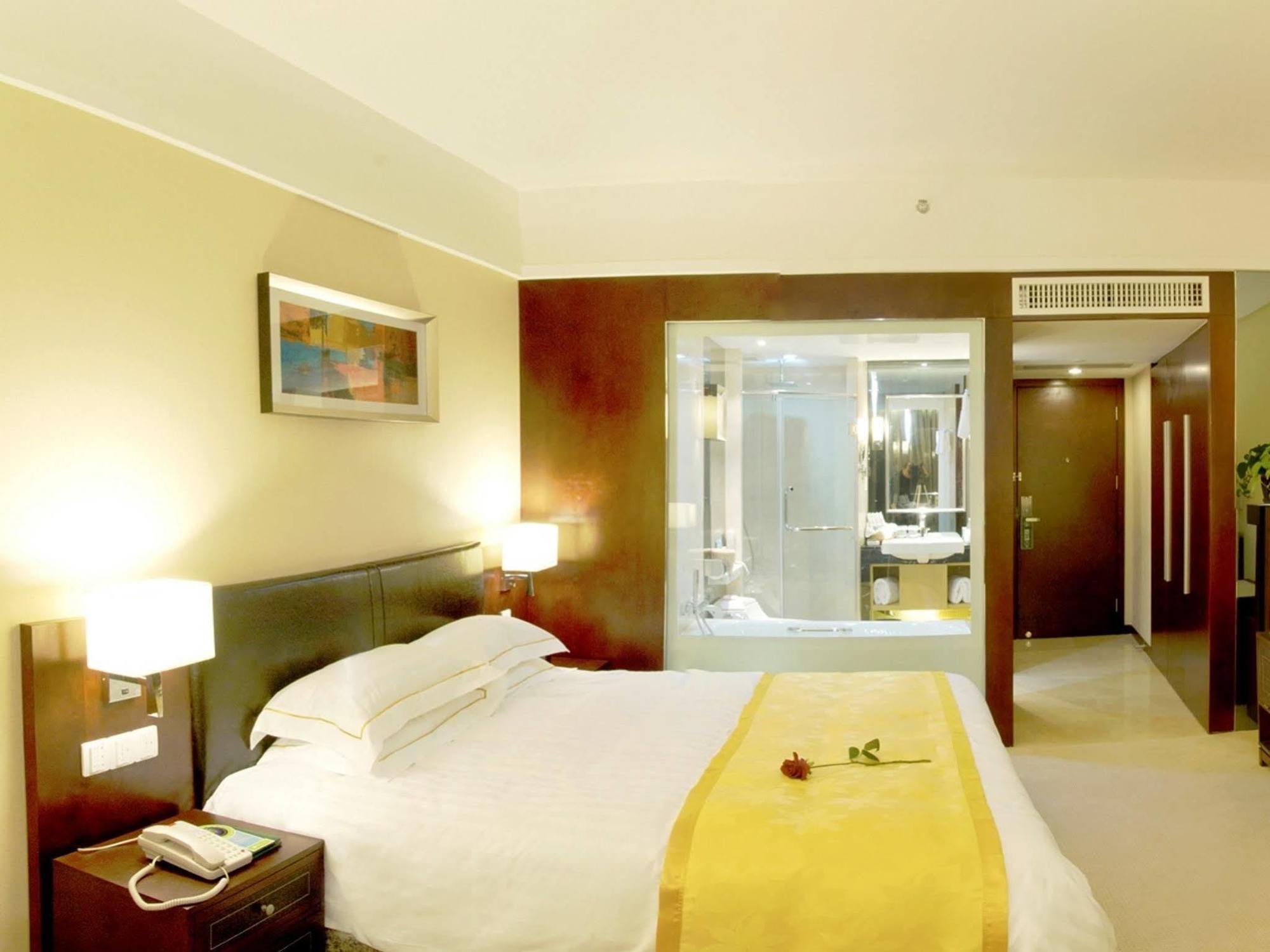 Golden Gulf Jasper Hotel Shantou Exterior photo